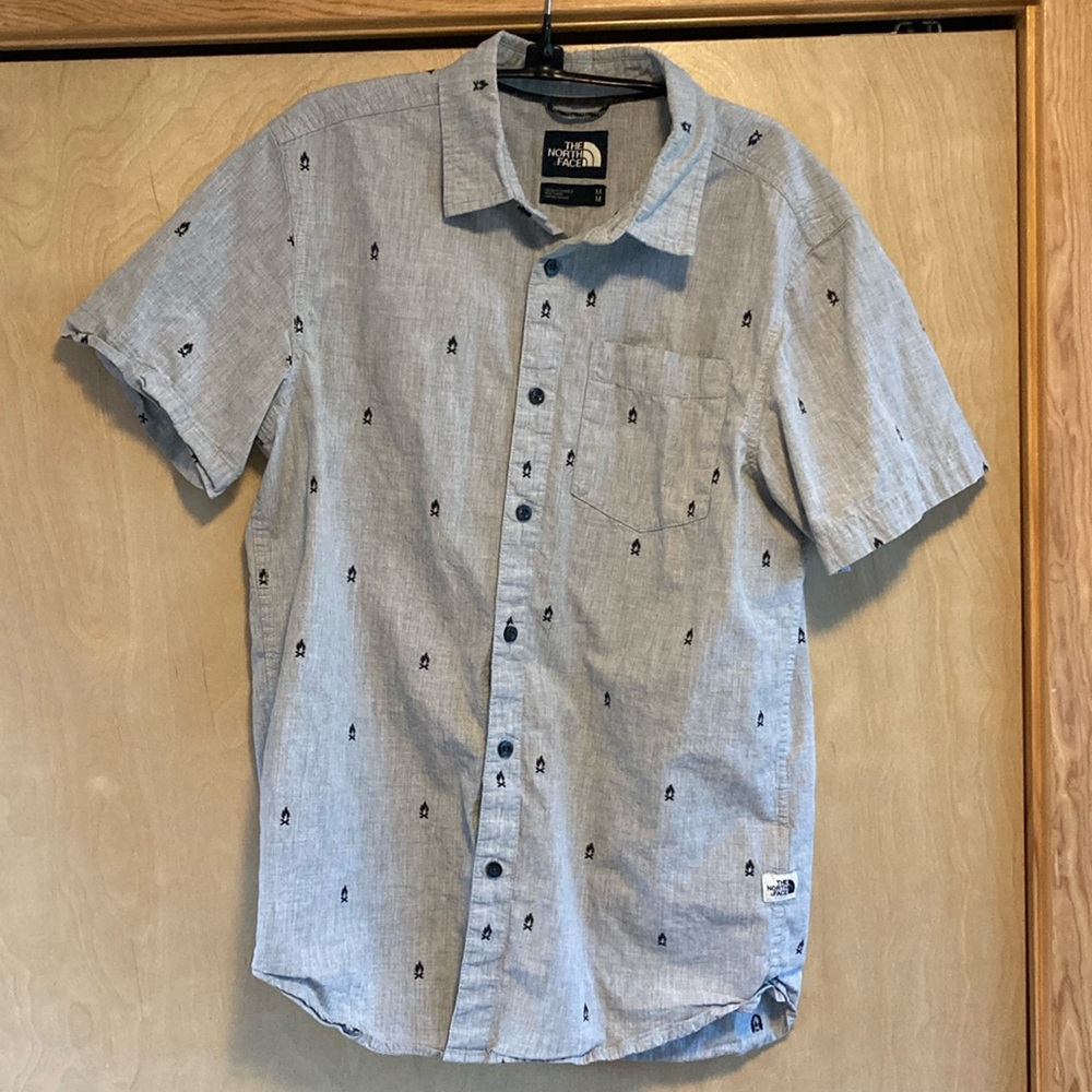 Men’s North Face Short Sleeve Shirt